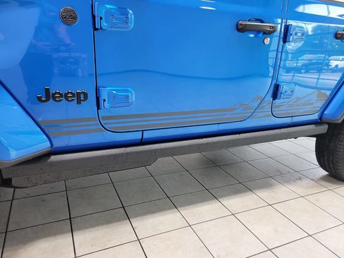 New 2026 Jeep Wrangler Unlimited Sahara w/ Rockslide Package AWD/4WD image 17