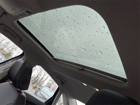 New 2026 Volkswagen Jetta SE image 7