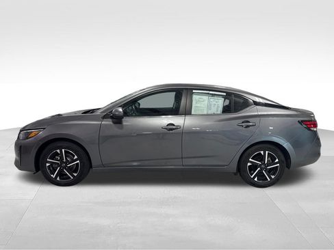 Used 2025 Nissan Sentra SV FWD image 41