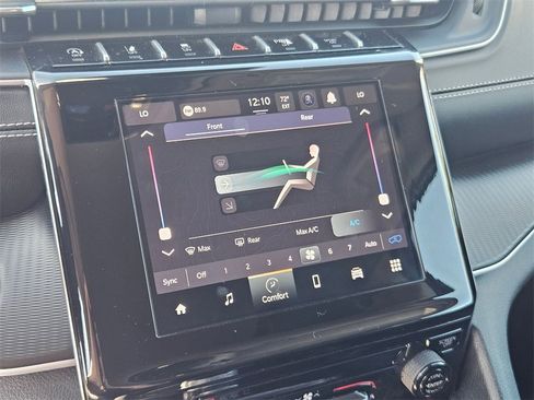 Used 2023 Jeep Grand Cherokee L Laredo image 22