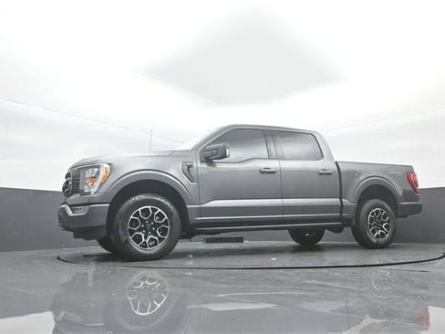 Certified 2022 Ford F150 XLT w/ Equipment Group 302A High image 28