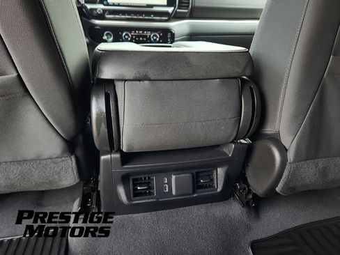 Used 2023 Chevrolet Silverado 1500 LT AWD/4WD image 28