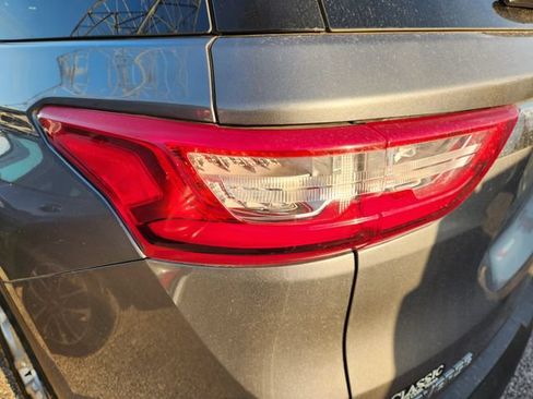 Used 2019 Chevrolet Traverse LS FWD image 6