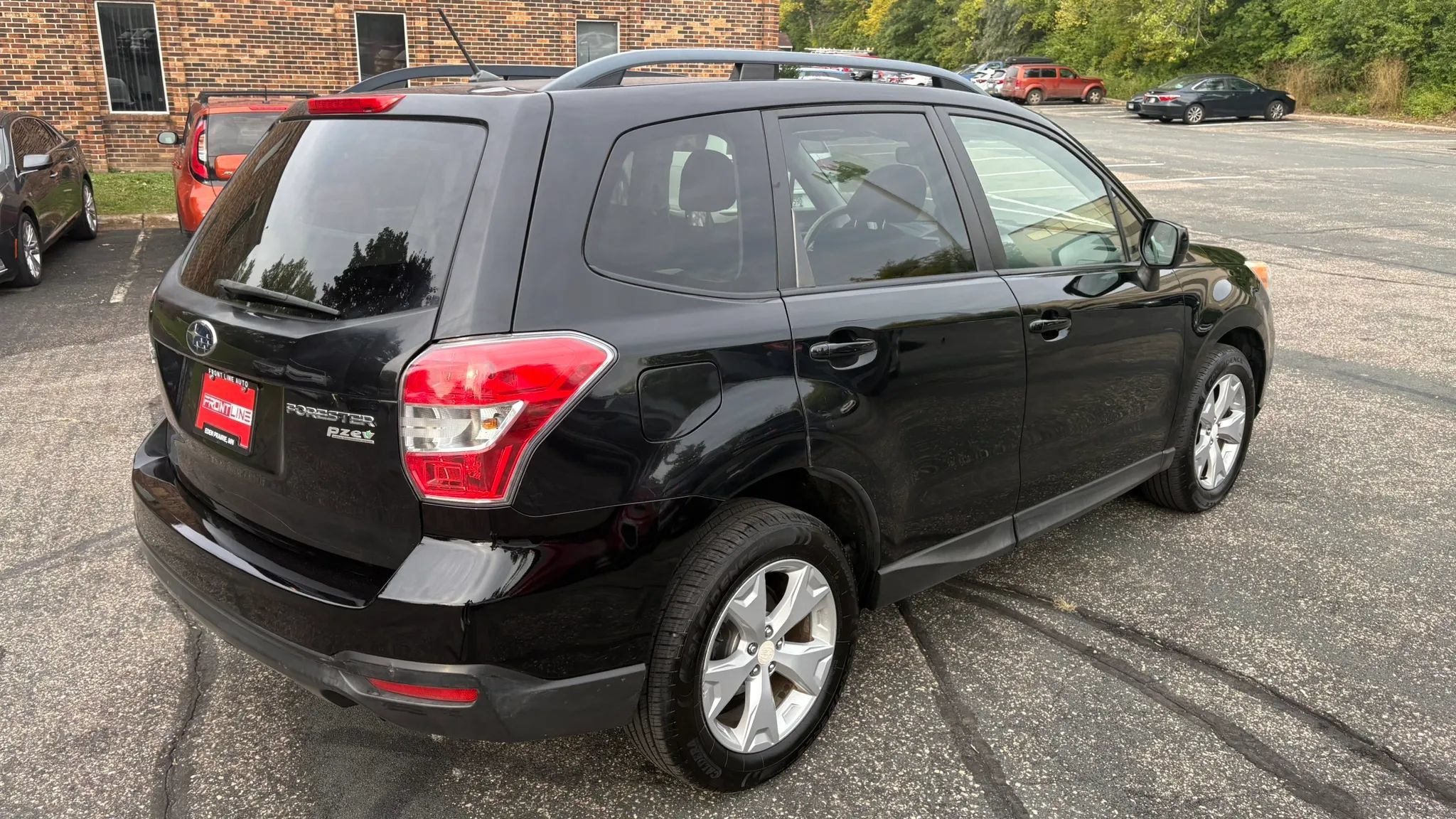Used 2015 Subaru Forester 2.5i Premium w/ All-Weather Package AWD/4WD image 10