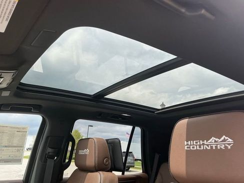 New 2026 Chevrolet Tahoe High Country AWD/4WD image 32