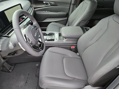 New 2026 Kia Carnival SX Prestige FWD image 9