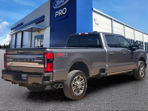 Used 2023 Ford F250 Limited w/ FX4 Off-Road Package image 25