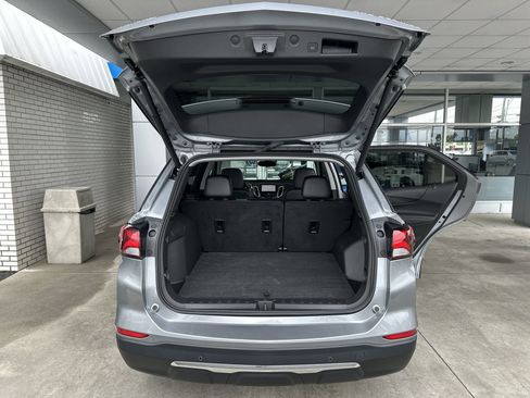 Used 2024 Chevrolet Equinox Premier AWD/4WD image 26