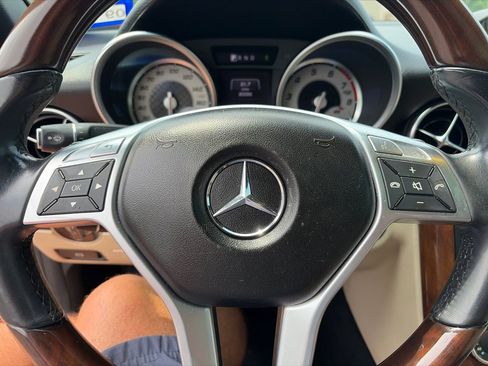Used 2014 Mercedes-Benz SLK 350 image 16
