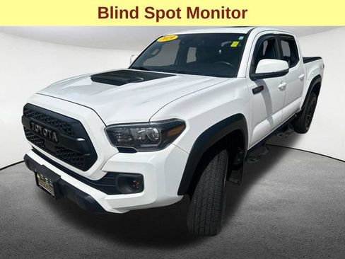 Used 2019 Toyota Tacoma TRD Pro AWD/4WD image 5