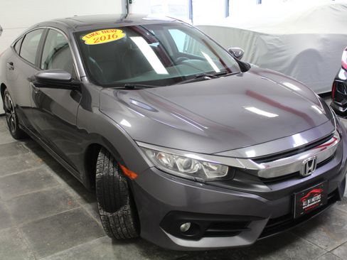 Used 2016 Honda Civic EX-L image 3