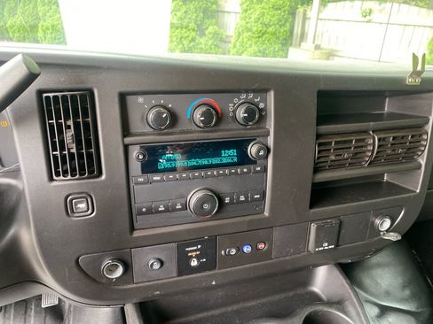Used 2020 GMC Savana 2500 w/ Driver Convenience Package RWD image 13
