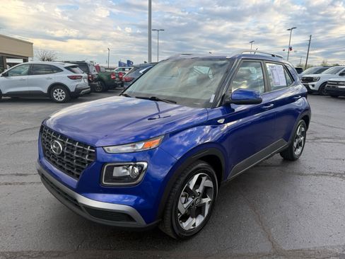 Used 2025 Hyundai Venue SEL FWD image 23