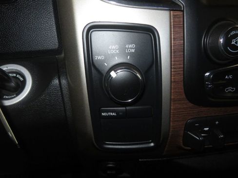 Used 2014 RAM 2500 Laramie image 46