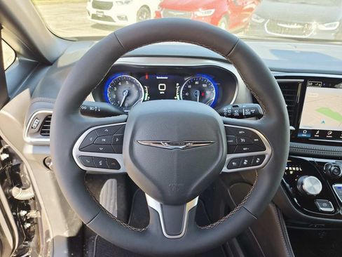 New 2026 Chrysler Pacifica Pinnacle AWD/4WD image 22