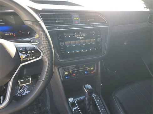 Certified 2024 Volkswagen Tiguan SE R-Line image 24