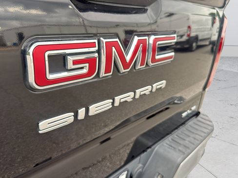 Used 2019 GMC Sierra 1500 SLE w/ SLE Value Package AWD/4WD image 30