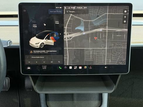 Used 2022 Tesla Model 3 Long Range AWD/4WD image 15
