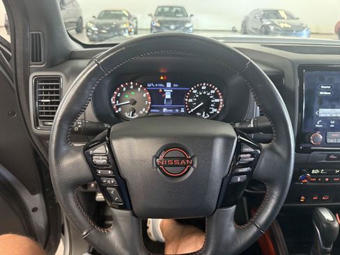 Used 2024 Nissan Frontier PRO-4X w/ Technology Package AWD/4WD image 46