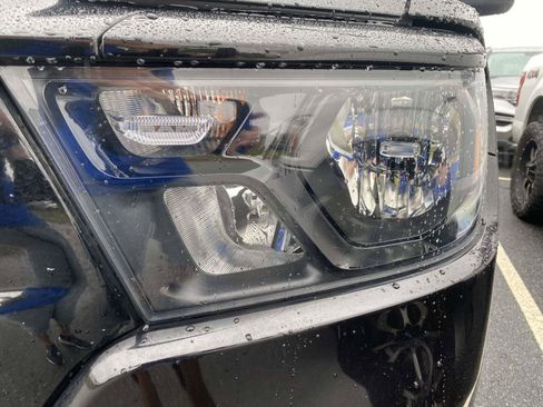 Used 2023 RAM 1500 Big Horn AWD/4WD image 12