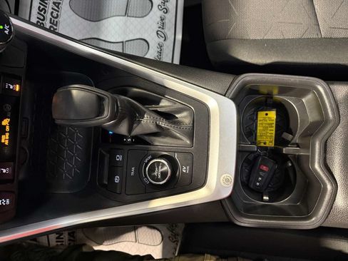 Used 2023 Toyota RAV4 XLE w/ Convenience Package AWD/4WD image 15