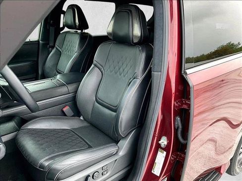 Used 2025 INFINITI QX80 Autograph AWD/4WD image 27