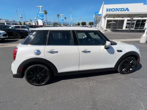 Used 2023 MINI Cooper S image 9
