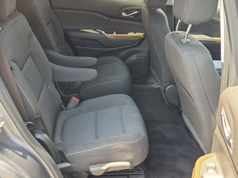 Certified 2021 GMC Acadia SLE w/ Driver Convenience Package FWD image 26