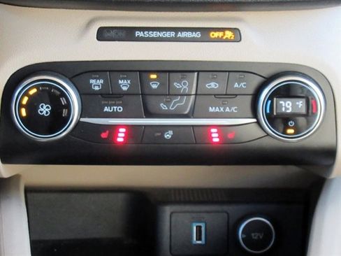 Used 2020 Ford Escape SEL image 33