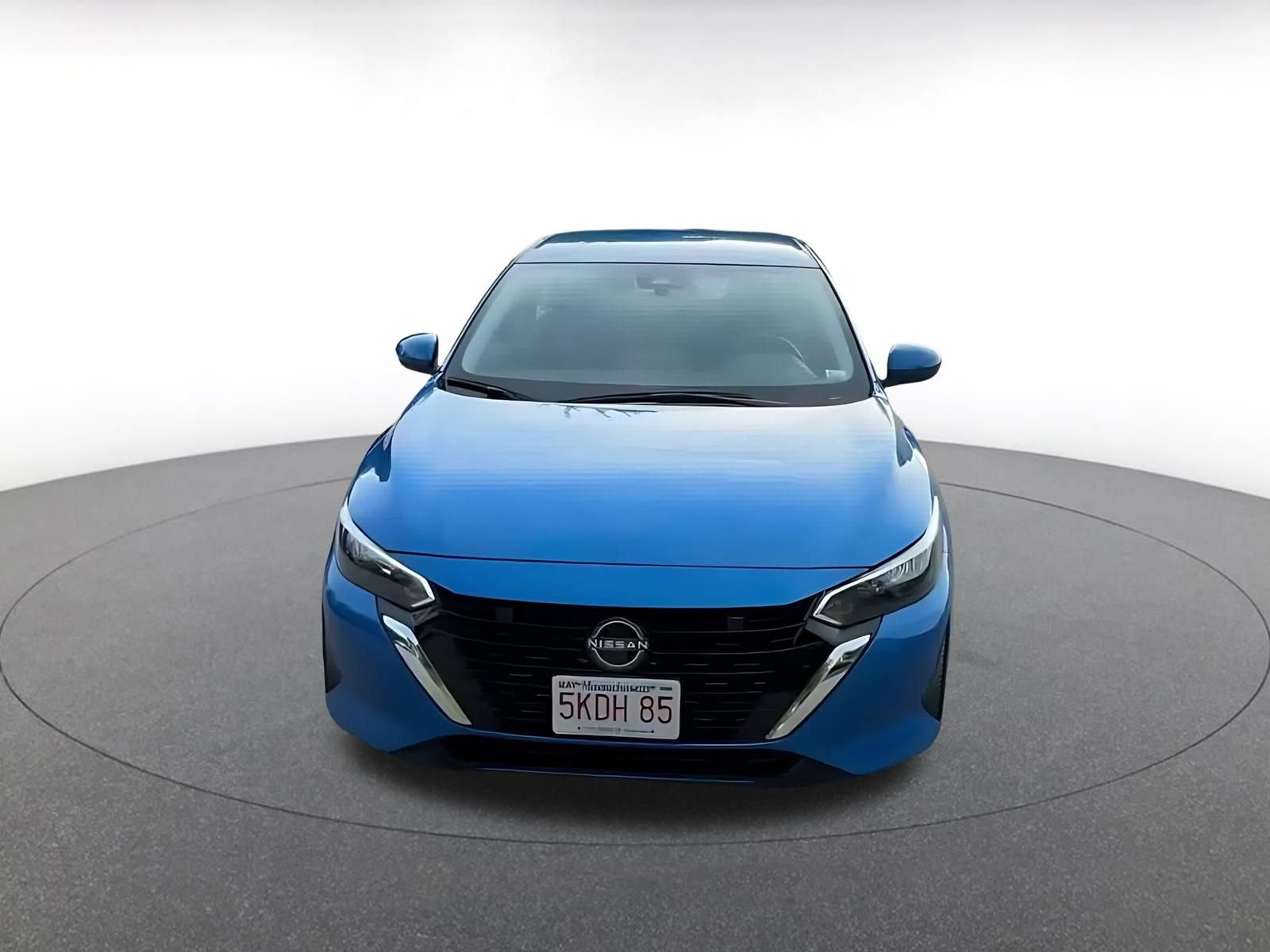 Used 2025 Nissan Sentra SV FWD image 4