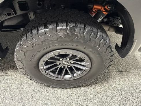 Used 2020 Ford F150 Raptor w/ Equipment Group 802A Luxury AWD/4WD image 17