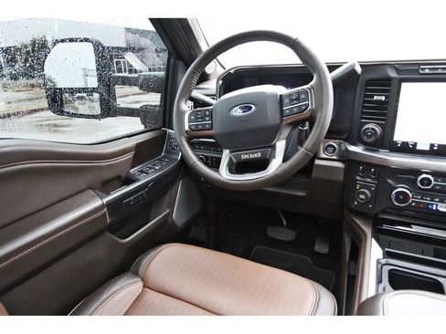 Used 2024 Ford F250 King Ranch w/ FX4 Off-Road Package AWD/4WD image 8
