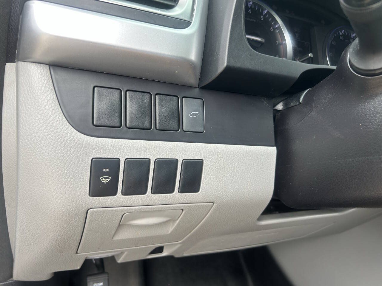 Used 2016 Toyota Highlander XLE AWD/4WD image 43