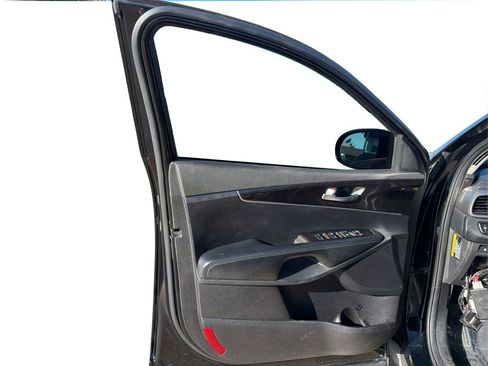 Used 2017 Kia Sorento LX image 20