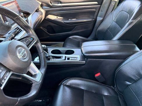 Used 2019 Nissan Altima 2.5 SL FWD image 17