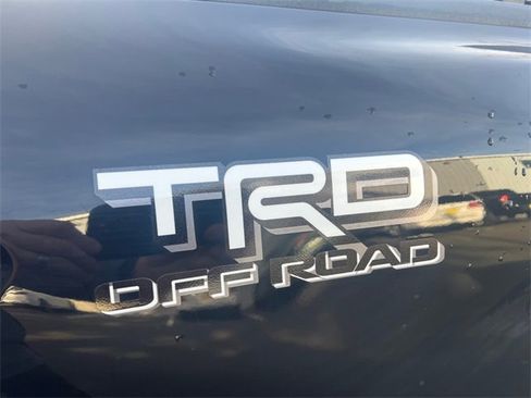 Used 2024 Toyota Tacoma TRD Off-Road image 16