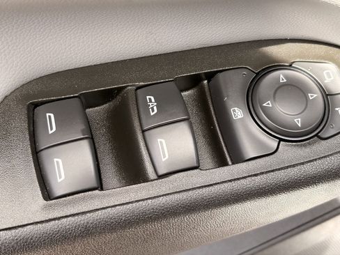 Used 2023 Chevrolet Equinox LT FWD image 21