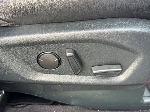 Used 2019 Ford Explorer Sport image 22