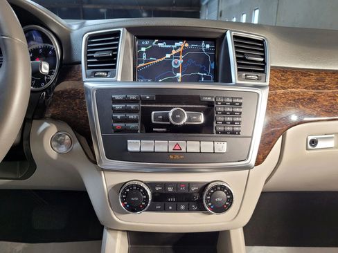 Used 2014 Mercedes-Benz ML 350 2WD w/ Premium 1 Package image 29