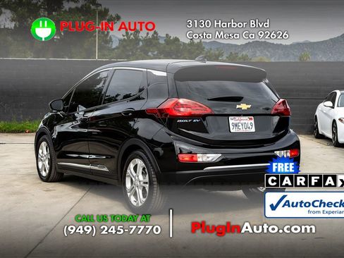 Used 2021 Chevrolet Bolt LT image 2