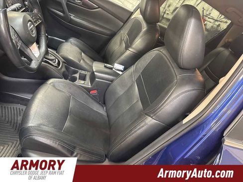 Used 2018 Nissan Rogue SL image 12