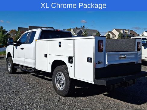 New 2025 Ford F350 XL w/ XL Chrome Package image 4