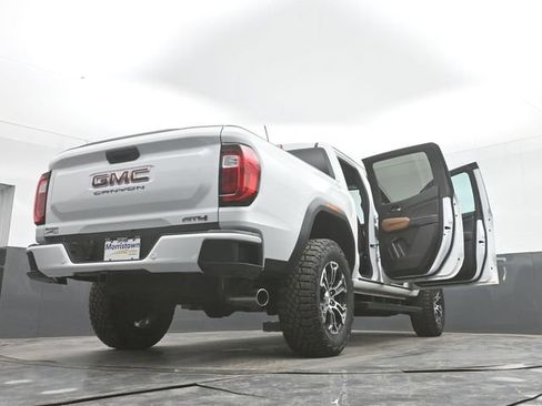 Used 2024 GMC Canyon AT4 w/ AT4 Premium Package AWD/4WD image 52