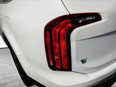 Used 2024 Kia Telluride S w/ S Sunroof Package FWD image 23