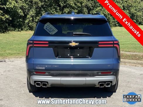 Used 2024 Chevrolet Traverse LT w/ Trailering Package image 6