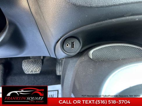 Used 2015 Nissan Juke S image 49