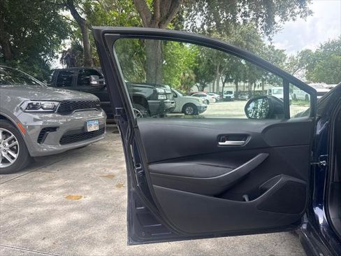 Used 2021 Toyota Corolla LE FWD image 13