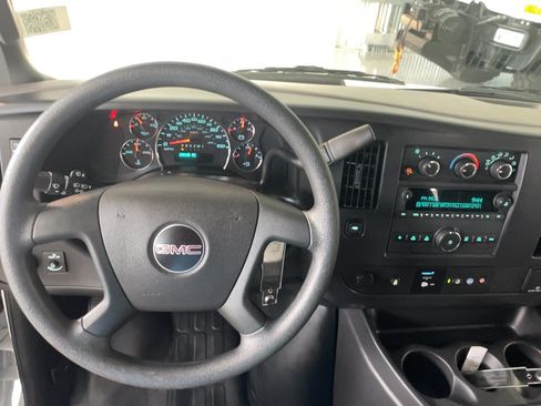 Used 2025 GMC Savana 3500 Extended RWD image 11