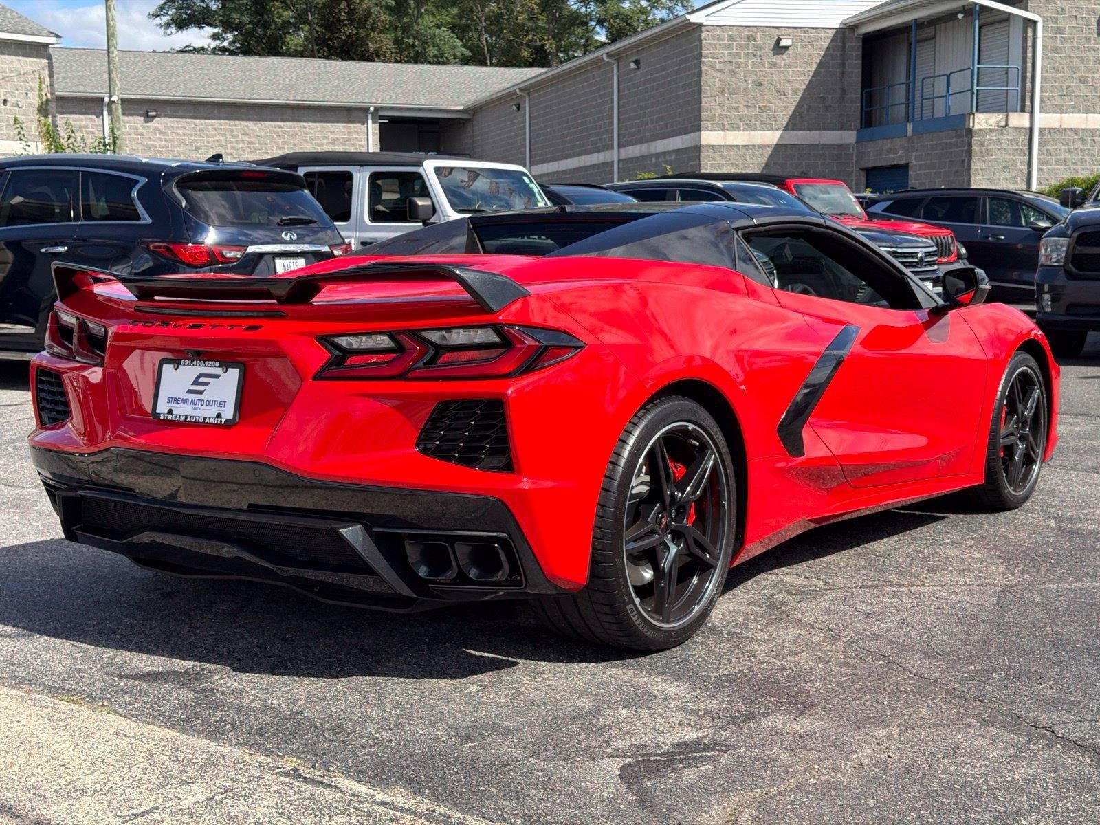 Used 2024 Chevrolet Corvette Stingray Preferred Conv w/ Z51 Performance Package RWD image 12