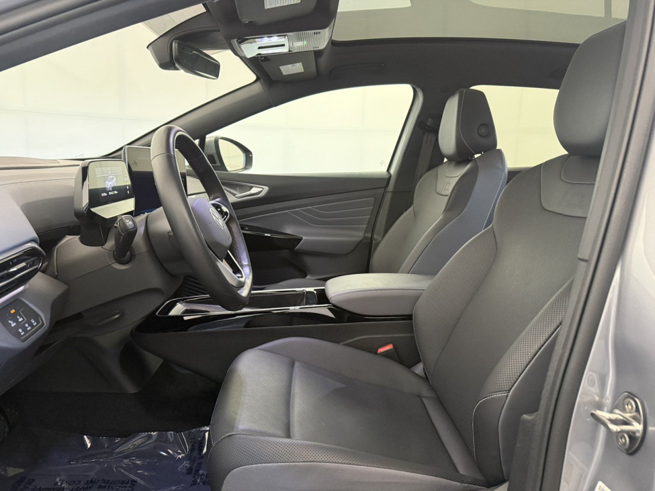 Used 2024 Volkswagen ID.4 Pro S AWD/4WD image 14